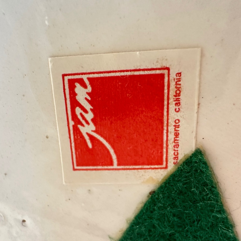 Vintage Jam Sacramento California White Ceramic Christmas Tree with Red Ribbons‎ - Picture 11 of 12